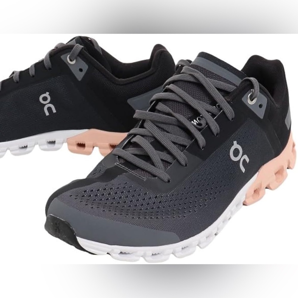 On Running Women's Athletic Shoes in Black and Gray